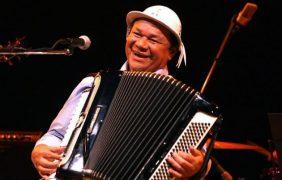 Músico sanfoneiro Dominguinhos morre aos 72 anos