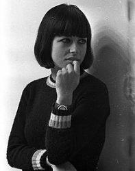 Homenagem do dia: Nara Leão