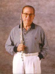 Homenagem do dia: Altamiro Carrilho