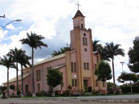 Cemitério Municipal de Camacho – MG – 