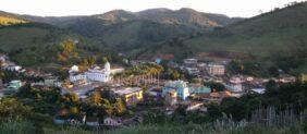 Cemitério Municipal de Entre Folhas – MG – 