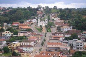 Cemitério Municipal de Lagoa Dourada – MG – 