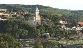Cemitério Municipal de Coronel Xavier Chaves – MG 